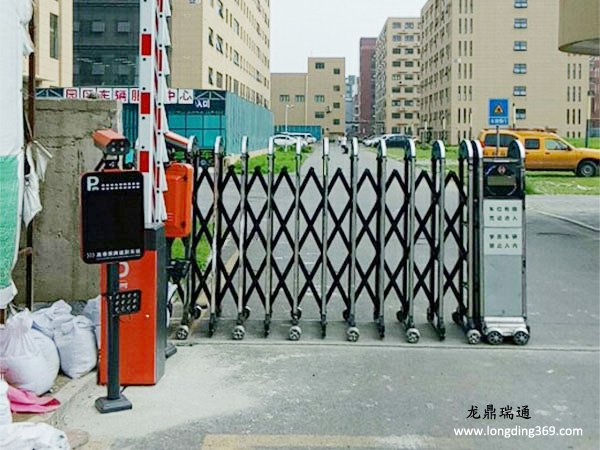 高清车牌识别系统施工图片