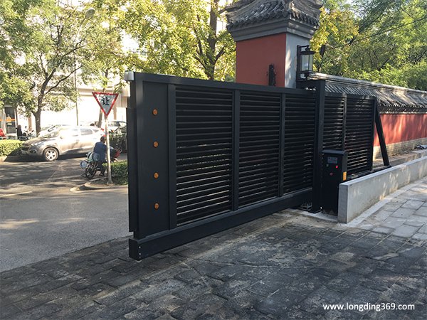 地坛公园管理处电动悬浮门