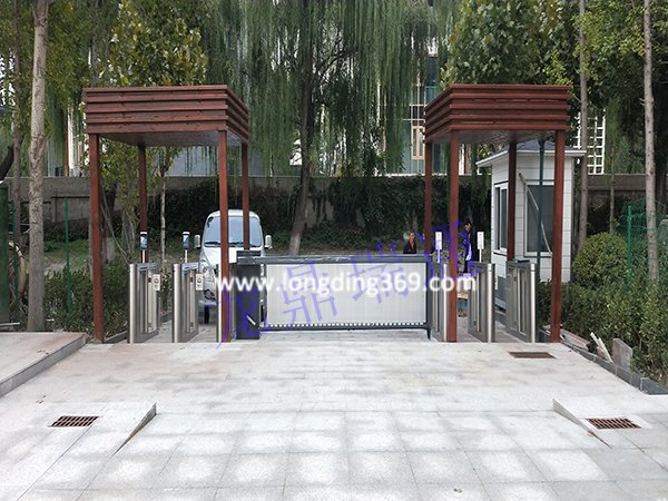 北京市景区公园：测温人脸识别速通闸机系统